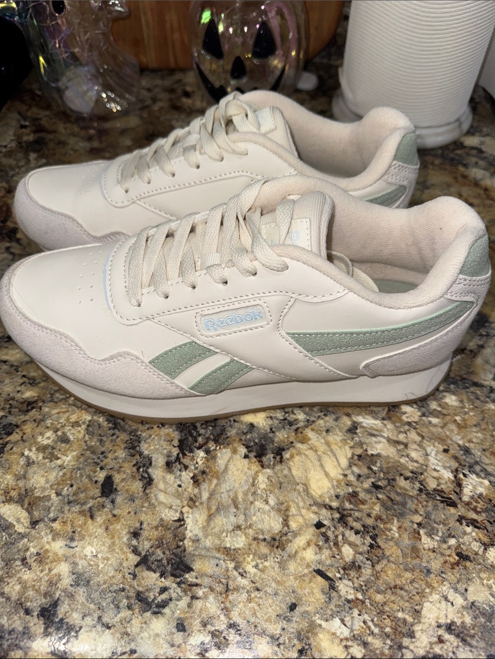 Reebok Women's Sneakers in Beige with Mint Green Accents